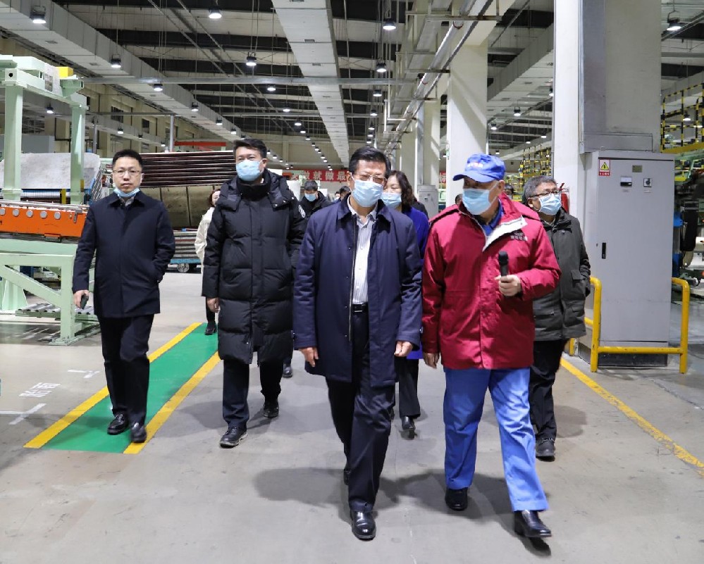 江蘇省、遼寧省政府領(lǐng)導一行蒞臨浪馬輪胎實地調(diào)研考察