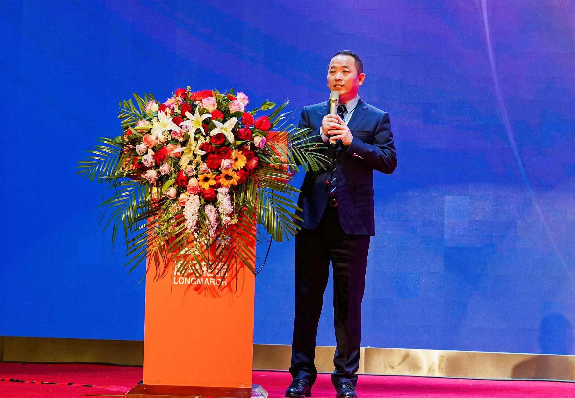 1682643918830481.jpg 5銷售部副部長劉長安.jpg